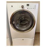 Electrolux Front Load Washer on Pedestal model >