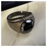 Menï¿½s sterling silver hematite ring size 12
