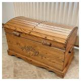 Vintage solid oak Camelback cedar lawn 38ï¿½ x 24ï¿½