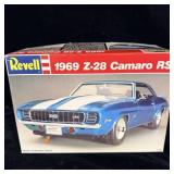 REVELL 1969 Z-28 CAMARO RS MODEL CAR KIT