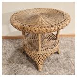 Vintage woven wicker side table 23ï¿½ x 23ï¿½