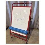 Heavy duty rolling classroom easel with magazine