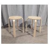 (2) blonde side tables 18 in high