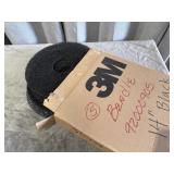 3M pipe productivity 14 inch abrasive pads