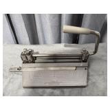 Boston Heavy Duty 3-Hole Paper Punch