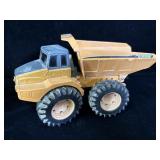vintage ERTL Case Articulated Dump Truck
