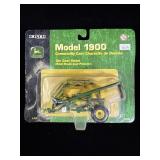1/64 scale diecast John Deere Model 1900
