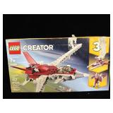 New retired LEGO Creator 3in1 Futuristic Flyer