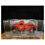 First Gear 1/25 Scale Diecast Speedway Vintage