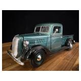 1937 Ford pick up truck 1/24 diecast V8 engine