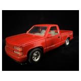 Motor Max 1992 Chevrolet 454 SS pick up truck