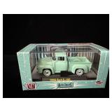 M2 Machines Auto-Trucks 1956 Ford F100 1/64 Scale
