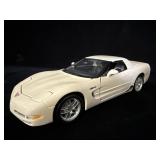 Maisto 2002 Chevy Corvette 1/24 Scale Diecast Car