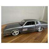 Maisto 1986 Chevrolet Monte Carlo SS 1/24 Scale