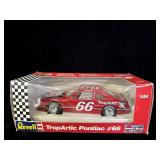 Revell 1:24 Scale diecast metal car Tropartic