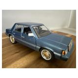 Motor Max 1983 Plymouth Reliant 1/24 Scale Diecast
