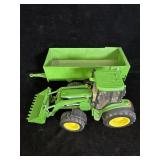 1/16 John Deere 5125R Tractor Toy with Loader