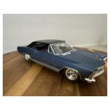 Maisto 1965 Buick Riviera Gron Sport 1/26 Scale