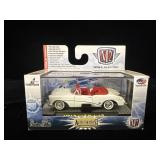 M2 Machines Auto-Thentics 1954 Buick Skylark  1/64