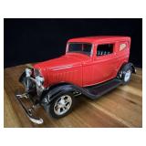 Johnny Lightning 1932 Ford Sedan Delivery 1/24