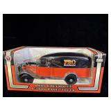 Collector's PRO Hardware 1935 Chevrolet 1 1/2 Ton