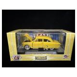 M2 Machines Auto-Thentics 1951 Ford Crestliner