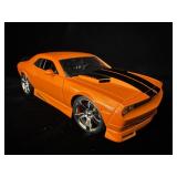 2006 Dodge Challenger Hemi 1/24 Scale Diecast Car