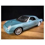 Maisto 2002 Thunderbird 1/24 Scale Diecast car