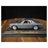 2000 Ford Thunderbird 1/43 Scale Diecast Car