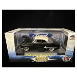M2 Machines Auto-Thentics 1953 Ford Crestline