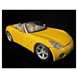 MAISTO 2006 Pontiac solstice yellow convertible