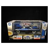 M2 Machines Auto-Dreams Mopar 1957 Dodge Custom