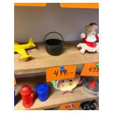 Vintage miniature cast iron bucket