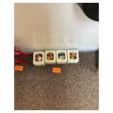 Lot of 4 vintage Christmas ornaments