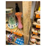 Vintage 8 inch Murano glass vase / no C/C