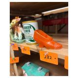 Antique glass shoe / no C/C