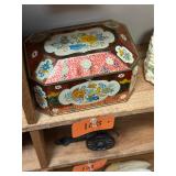 Vintage metal box / made in England