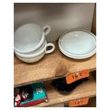 Vintage 4 pieces of Pyrex / No C/C