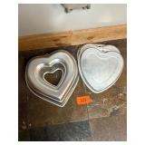 Vintage Wilton metal heart cake pan set