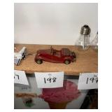 Vintage plastic model car / appears complete