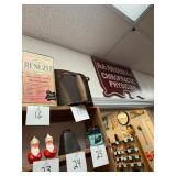 Antique metal / wood handled feed scoop