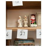 Pair of vintage angel figurines / Japan / no C/C