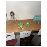 Pair of vintage frog figurines