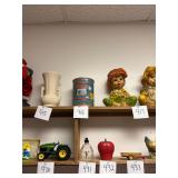 Vintage Maxwell House coffee can / with lid