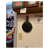 Vintage cast iron skillet / made in USA