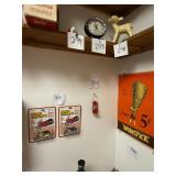 Vintage metalglass Coleman lanternpencil sharpener