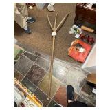 Primitive 1800s wooden pitchfork