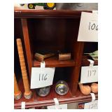 Pair of antique 1930ï¿½s gold Gillette razors