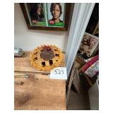 Ceramic pie potpourri holder