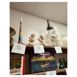 Vintage pair porcelain angel figures / no C/C